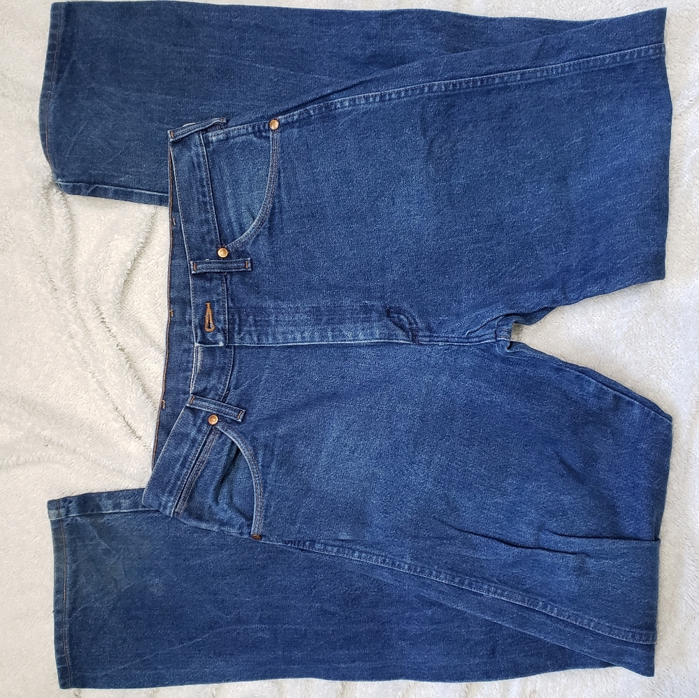 Wrangler 13mwz 34w x 36l